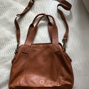 Elegant Tan Women's Shoulder Bag